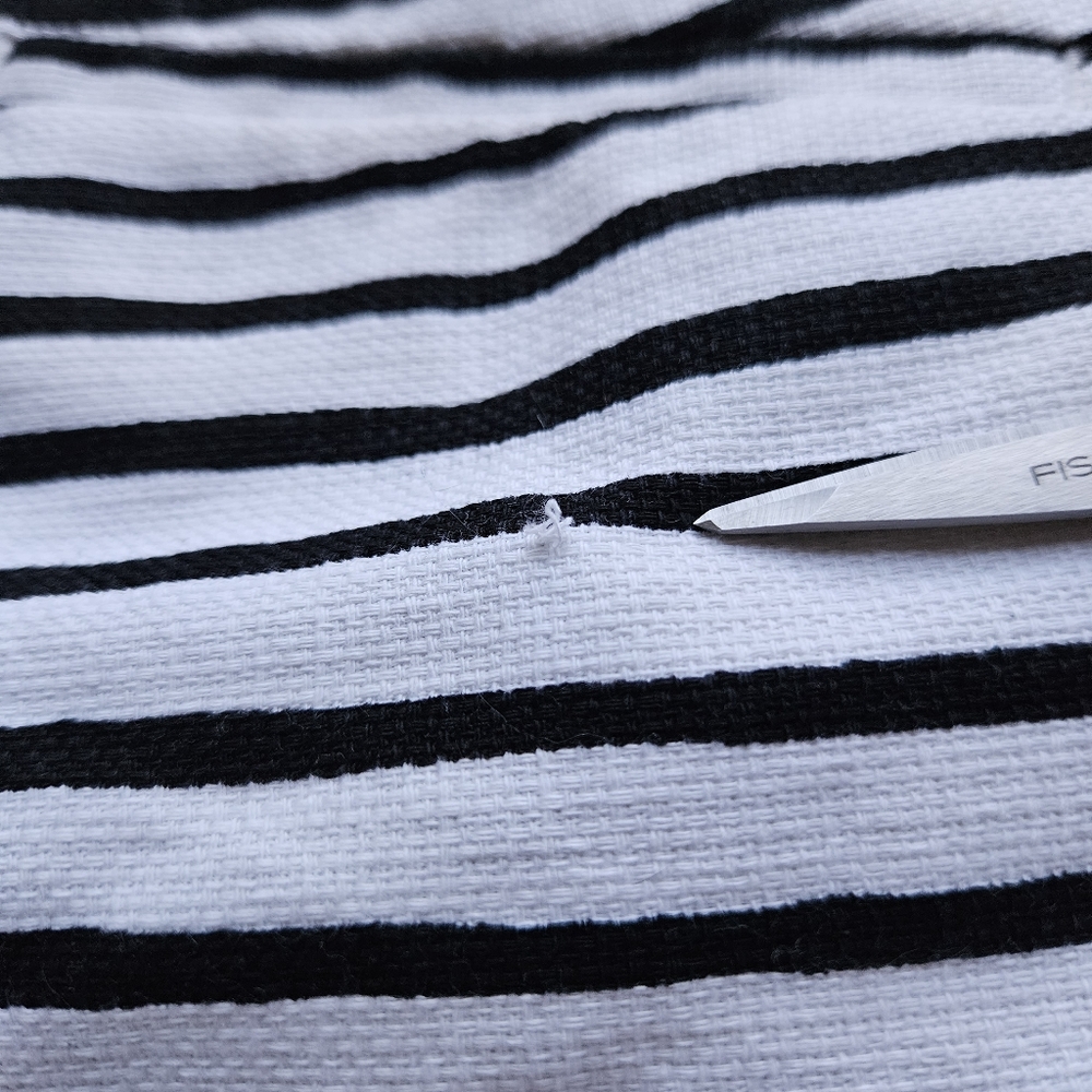 J.Crew Striped Pleated Shorts Nautical Black/ White Women's Size 4 - Picture 13 of 13